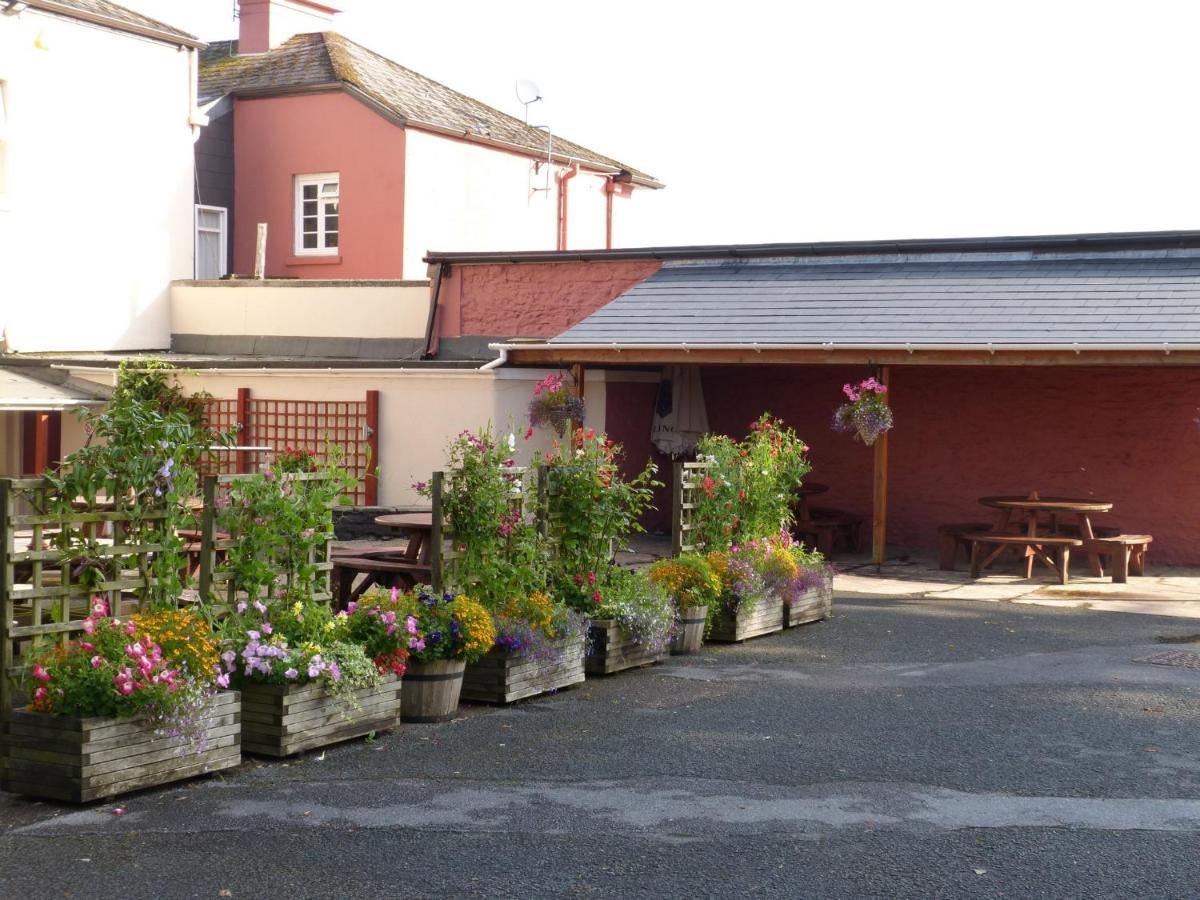 The Railway Inn Brixham Exterior foto