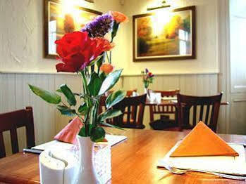 The Railway Inn Galmpton Exterior foto
